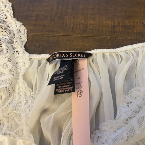 Victoria Secret pleated Lace Babydoll - Picture 12 of 13